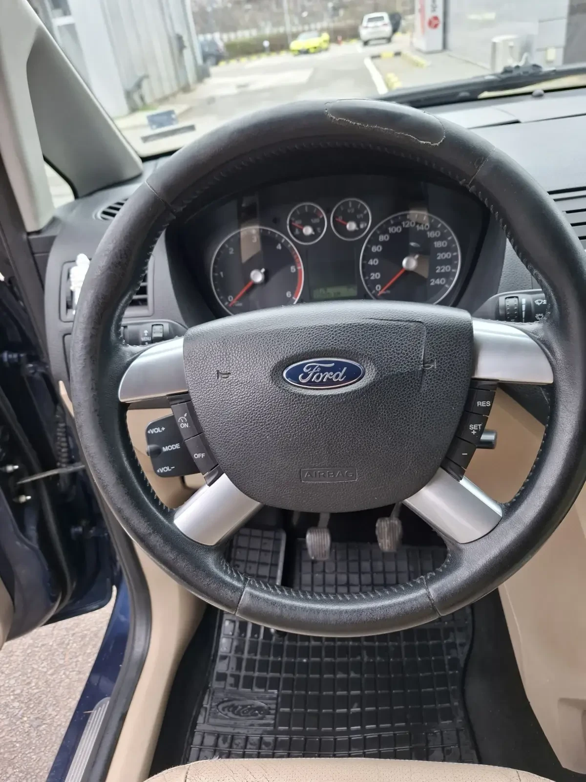 Ford C-max 1.6 TDCI GHIA, снимка 9 - Автомобили и джипове - 54031129