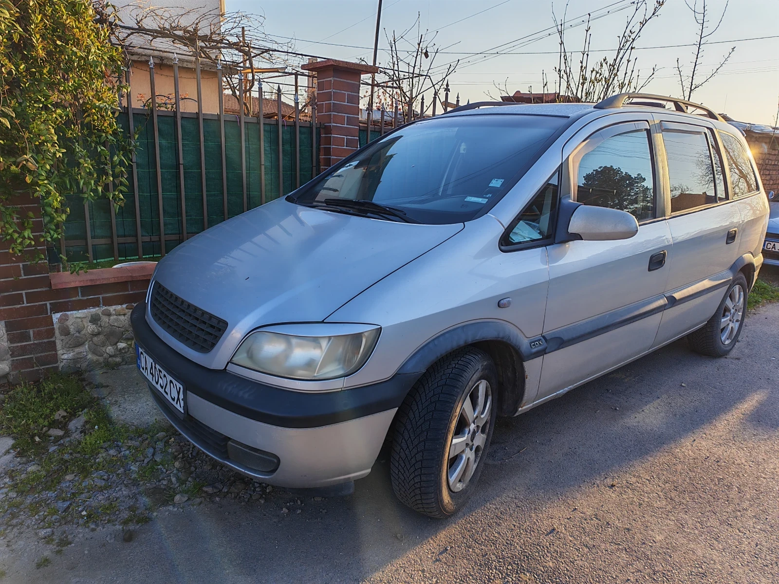 Opel Zafira, снимка 5 - Автомобили и джипове - 54143055