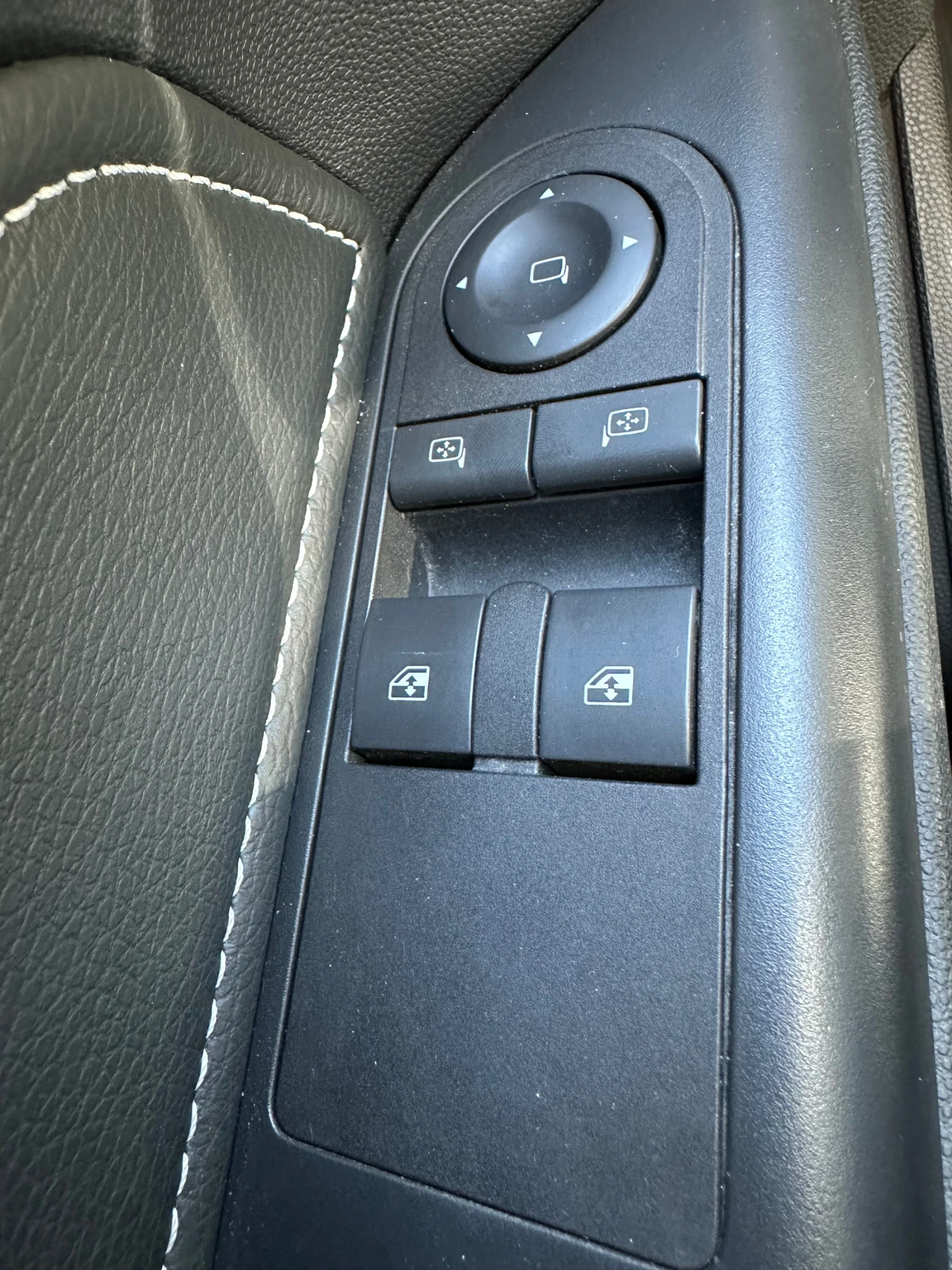 Opel Astra 1.6 Twinport Auto LPG, снимка 16 - Автомобили и джипове - 54158112