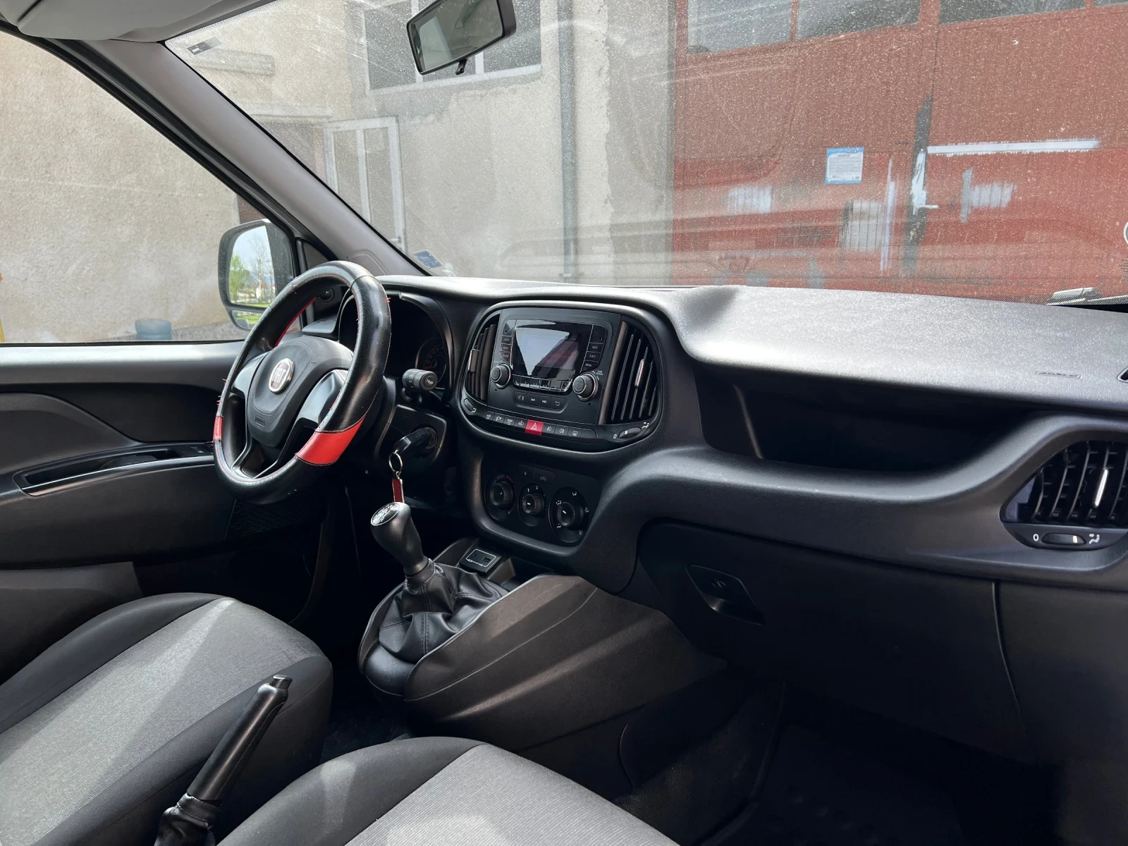 Fiat Doblo 1.3 MultiJet 95, снимка 15 - Автомобили и джипове - 54208331