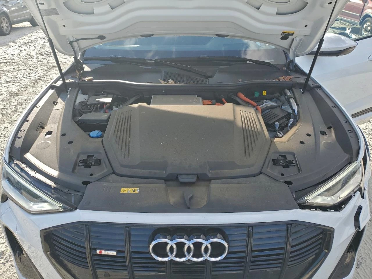 Audi E-Tron SPORTBACK PRESTIGE QUATTRO, снимка 12 - Автомобили и джипове - 54708505