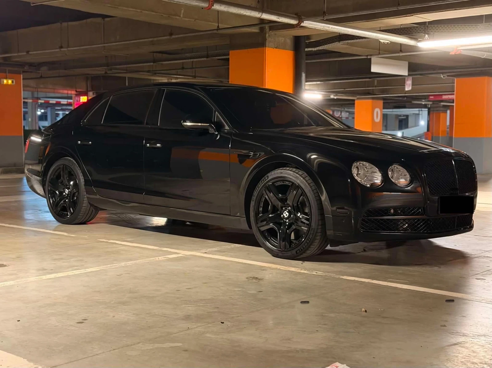Bentley Flying Spur V8, снимка 8 - Автомобили и джипове - 54813346