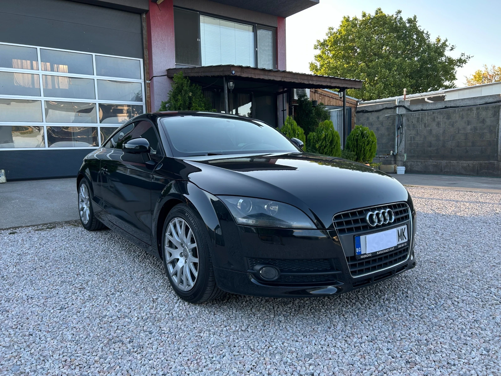 Audi Tt 1.8 BENZIN, снимка 8 - Автомобили и джипове - 55499843