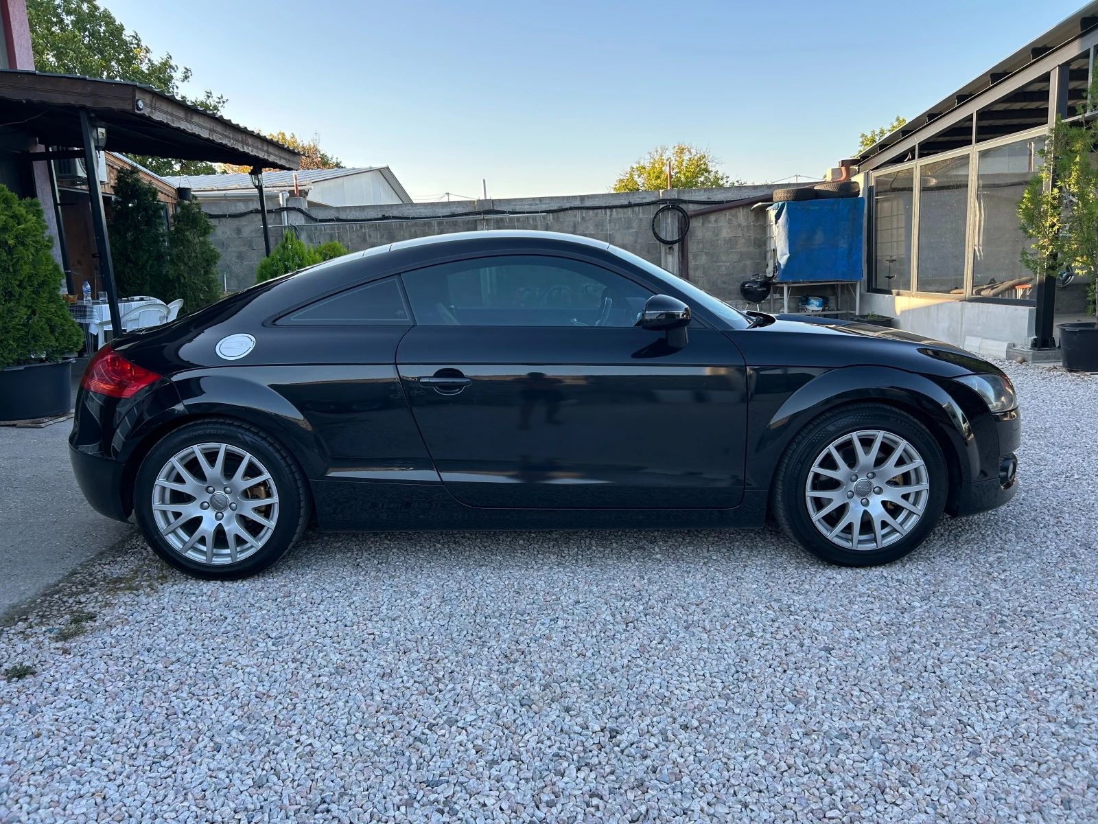 Audi Tt 1.8 BENZIN, снимка 7 - Автомобили и джипове - 55499843