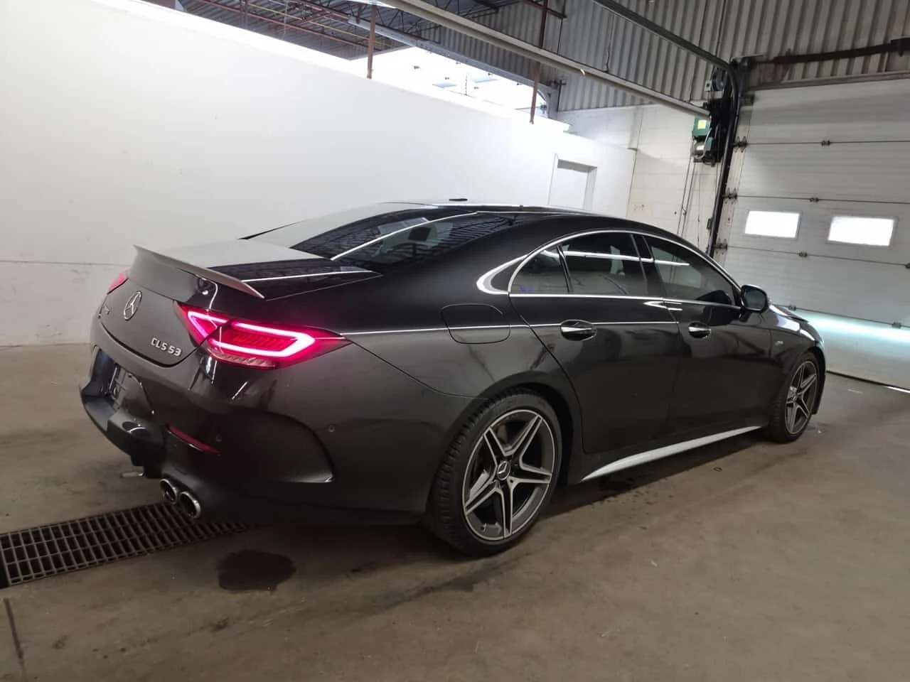 Mercedes-Benz CLS 53 AMG BURMESTER| ОБДУХВАНЕ| 360| 2 КЛЮЧА| , снимка 3 - Автомобили и джипове - 55614432