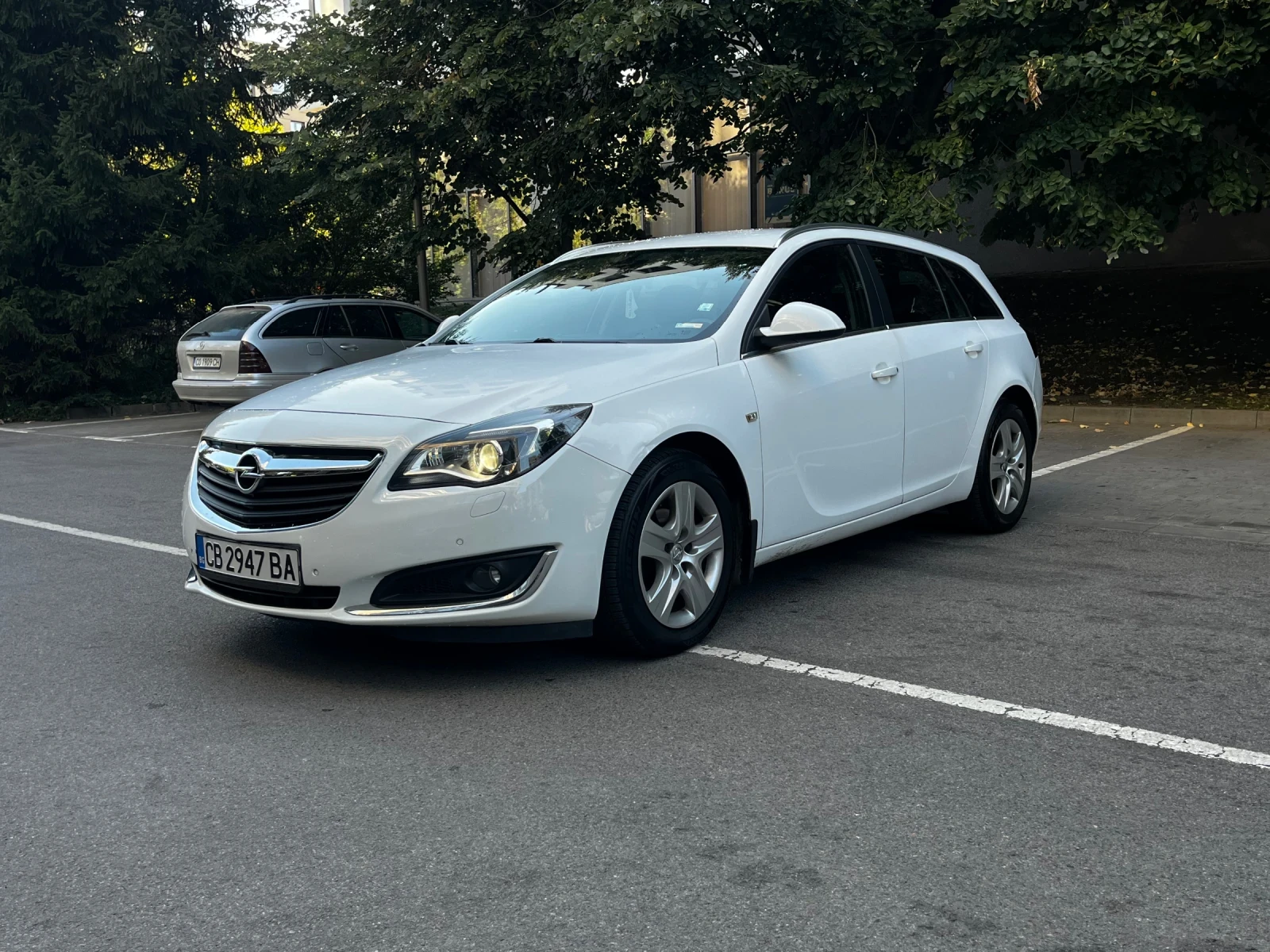 Opel Insignia, снимка 3 - Автомобили и джипове - 55694692
