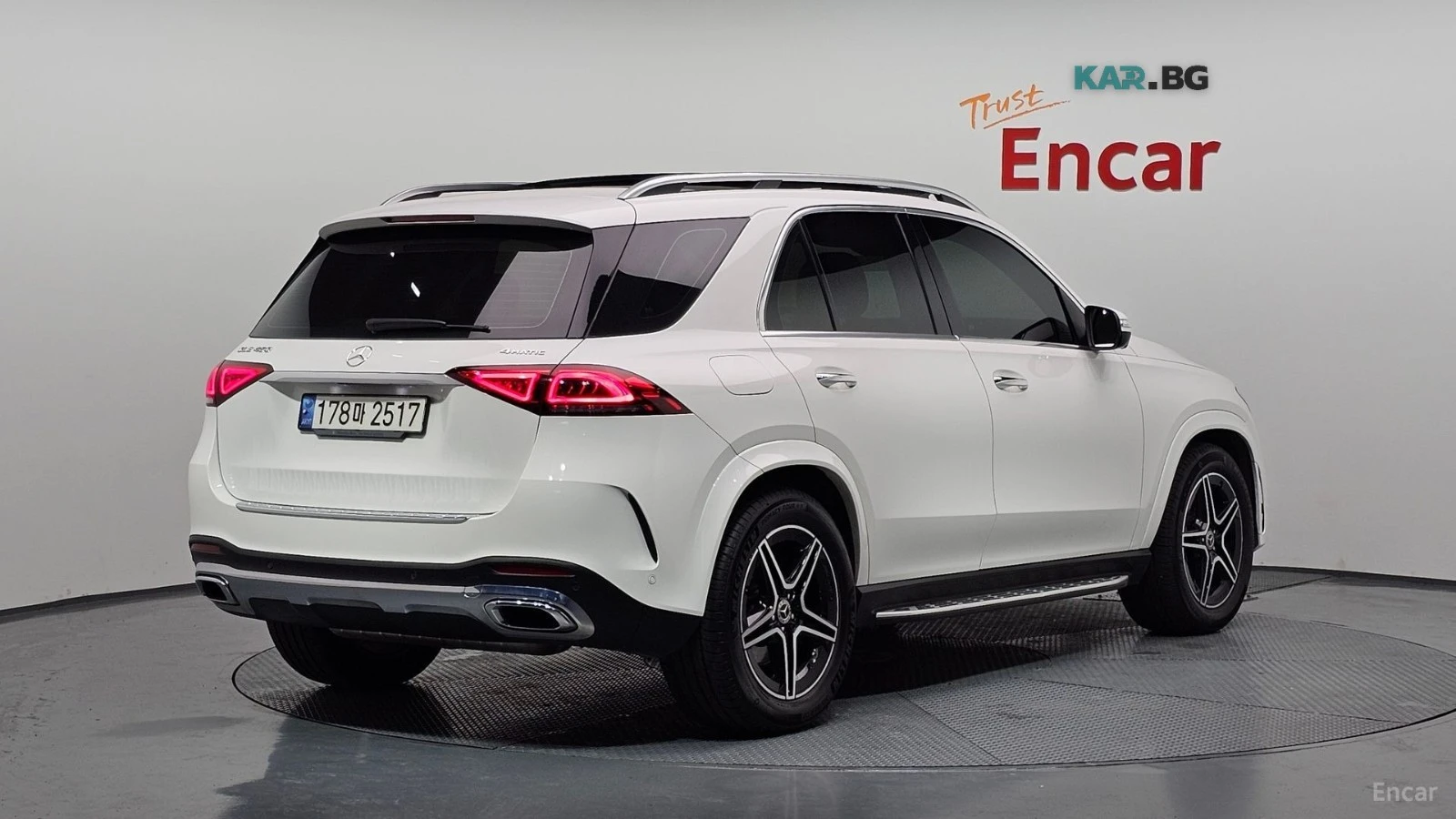 Mercedes-Benz GLE 450 4MATIC* HUD* 360* КОЖА* ОБДУХ* НАВИ* ПАНО, снимка 2 - Автомобили и джипове - 55952599