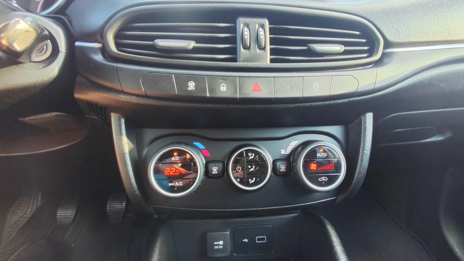 Fiat Tipo 1.6 JTD Германия , снимка 13 - Автомобили и джипове - 56195360
