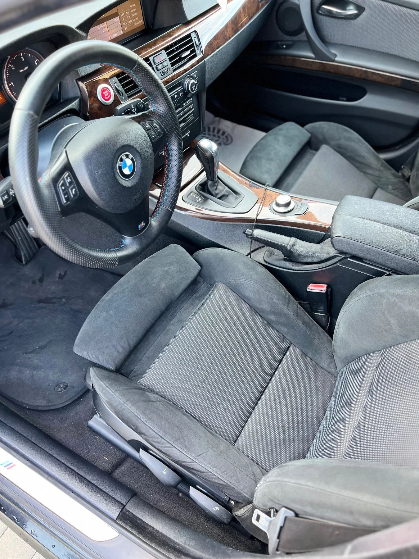 BMW 325 E90, снимка 8 - Автомобили и джипове - 56416592