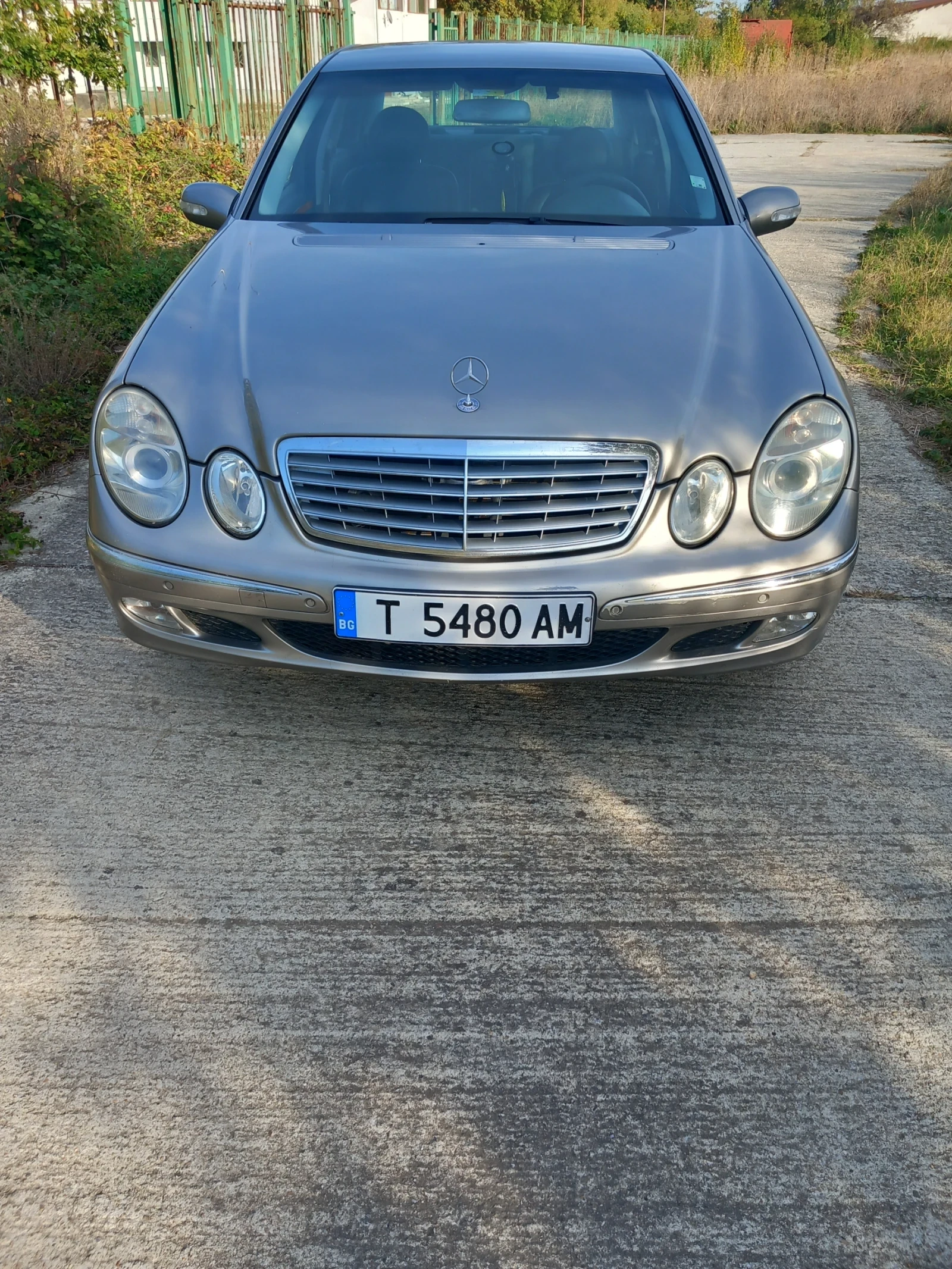 Mercedes-Benz E 220