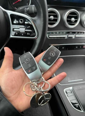 Mercedes-Benz GLC 300 4MATIC/ПАНОРАМА/ПОДГРЕВИ, снимка 15