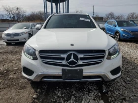  Mercedes-Benz GLC 30...