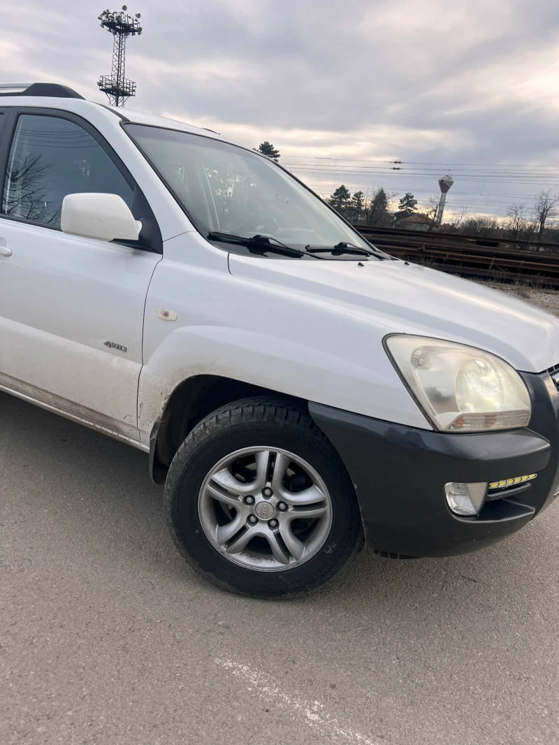 Kia Sportage, снимка 6 - Автомобили и джипове - 48416811