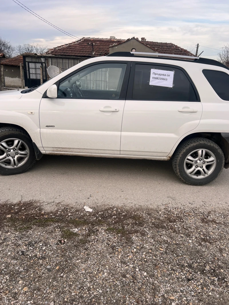 Kia Sportage, снимка 3 - Автомобили и джипове - 48416811