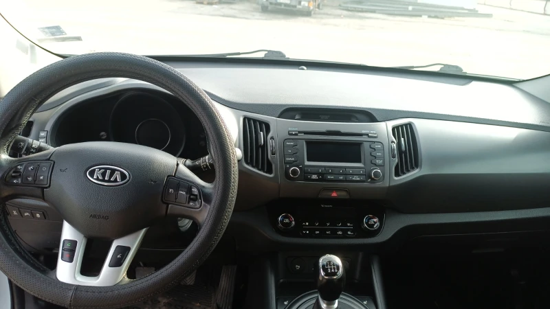 Kia Sportage, снимка 7 - Автомобили и джипове - 48893904