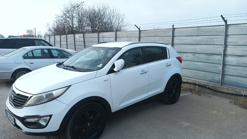 Kia Sportage, снимка 3 - Автомобили и джипове - 48893904