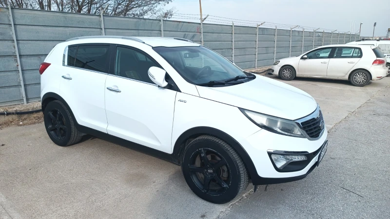 Kia Sportage, снимка 1 - Автомобили и джипове - 48893904