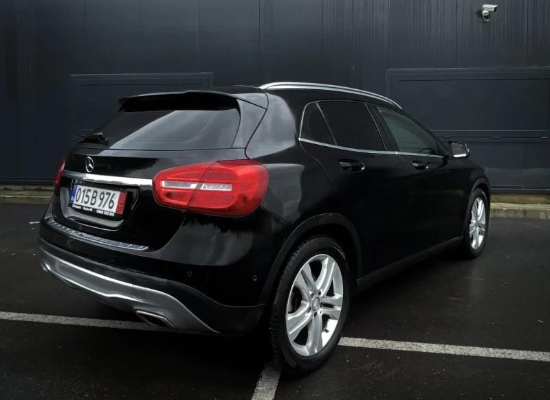 Mercedes-Benz GLA 220d 4Matic , снимка 4 - Автомобили и джипове - 52365966