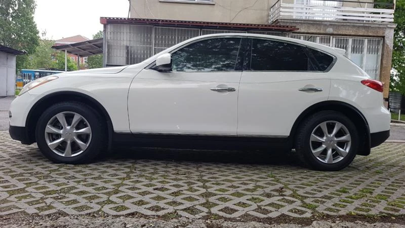 Infiniti Ex35, снимка 4 - Автомобили и джипове - 47007844