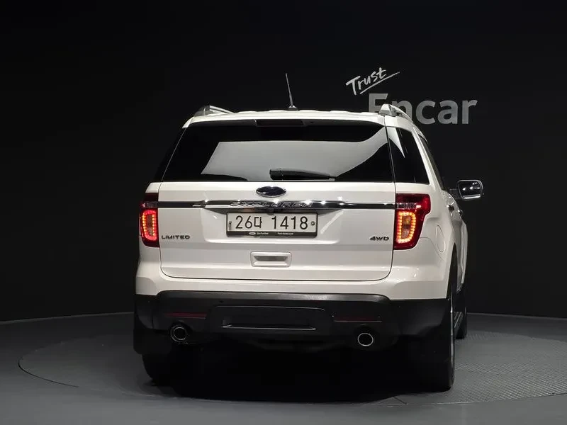 Ford Explorer 3.5 AWD, снимка 4 - Автомобили и джипове - 54350189