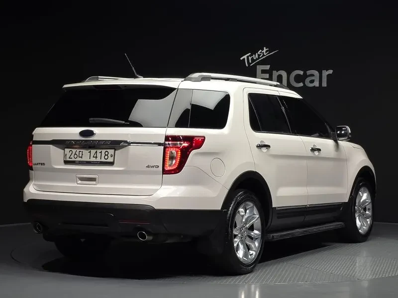 Ford Explorer 3.5 AWD, снимка 2 - Автомобили и джипове - 54350189