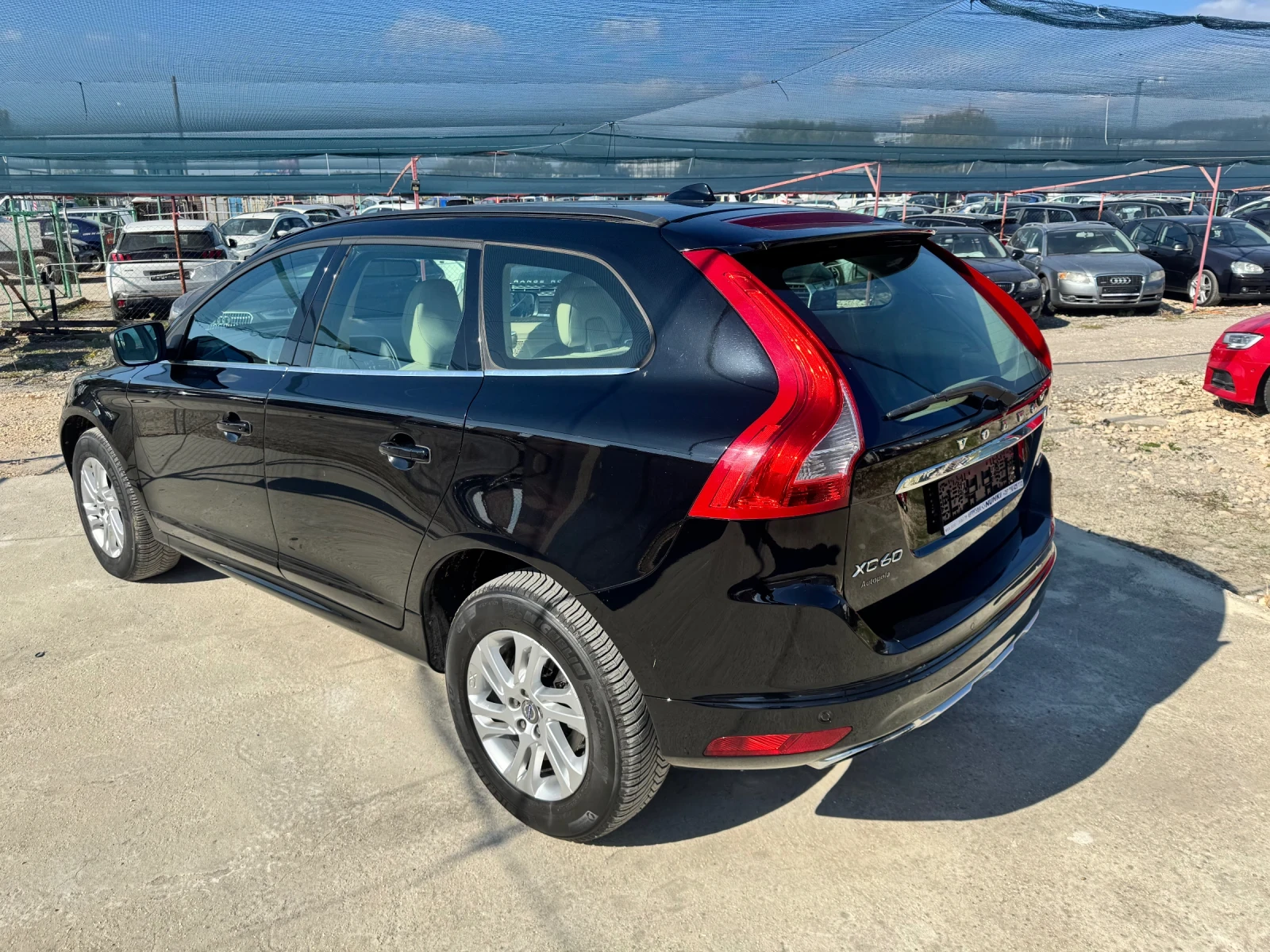 Volvo XC60 D4 Geartronic Kinetic - изображение 4