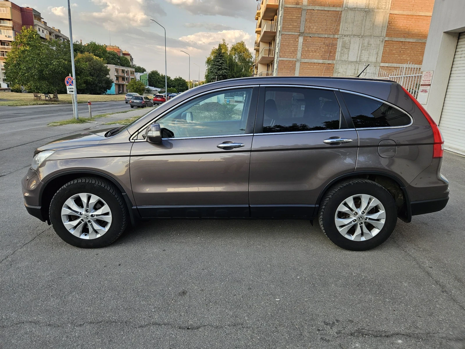 Honda Cr-v 2.2CTDI/150КС/АВТОМАТ/КОЖА/ПЪЛНА СЕРВИЗНА ИСТОРИЯ - изображение 4