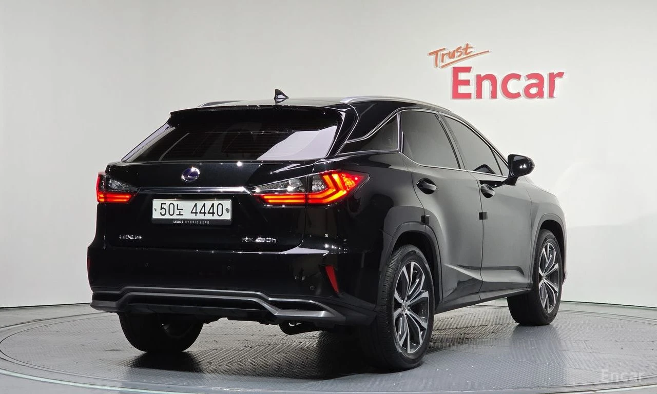 Lexus RX 450h EXECUTIVE* ПОДГРЕВ* ОБДУХВАНЕ* 360КАМЕРА* LANE* AS, снимка 2 - Автомобили и джипове - 54581555