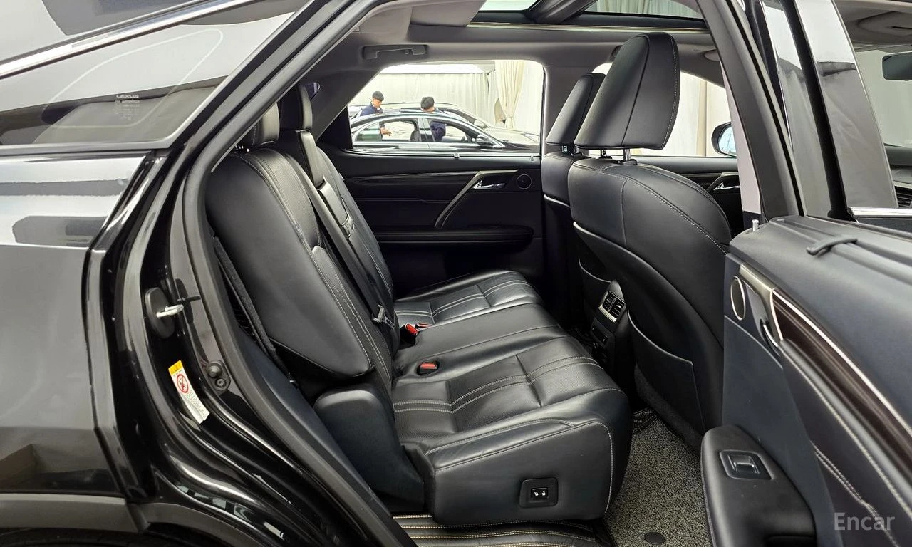 Lexus RX 450h EXECUTIVE* ПОДГРЕВ* ОБДУХВАНЕ* 360КАМЕРА* LANE* AS, снимка 14 - Автомобили и джипове - 54581555