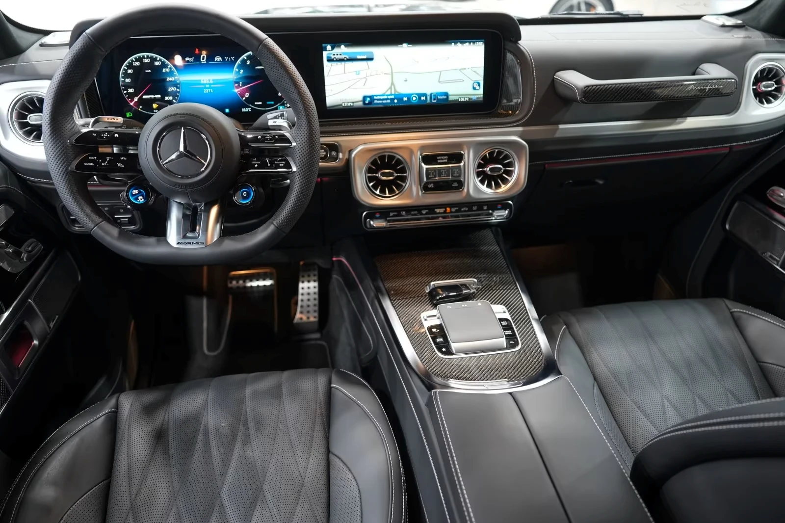 Mercedes-Benz G 63 AMG PERFORMANCE* CARBON* BURMESTER* , снимка 8 - Автомобили и джипове - 54668027
