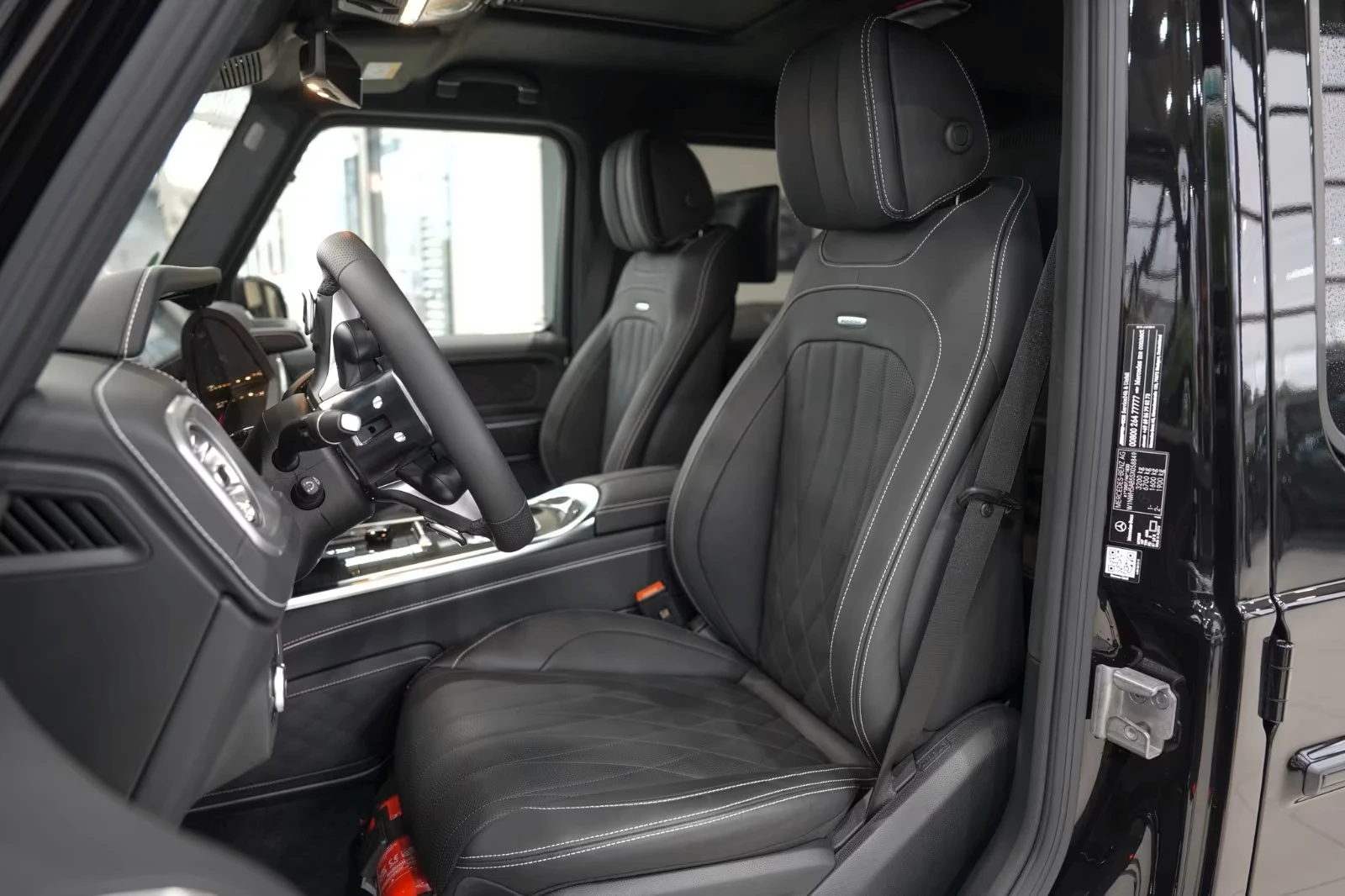 Mercedes-Benz G 63 AMG PERFORMANCE* CARBON* BURMESTER* , снимка 9 - Автомобили и джипове - 54668027