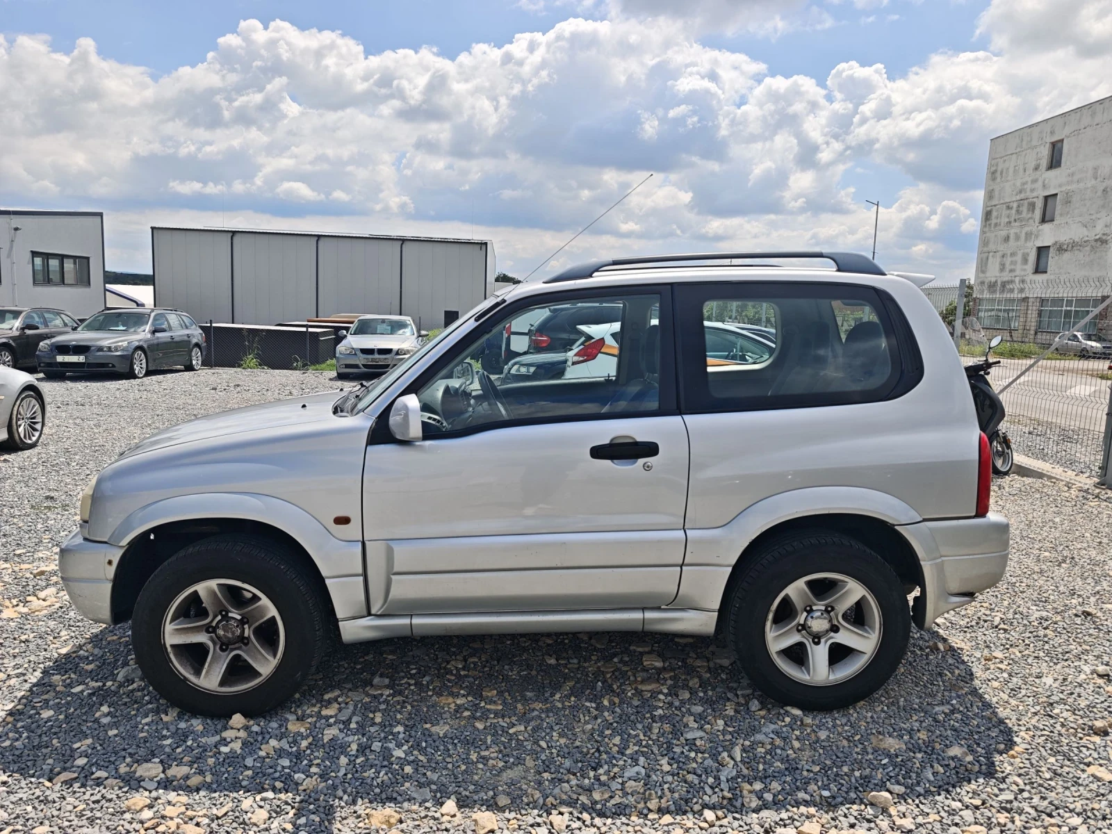 Suzuki Vitara, снимка 8 - Автомобили и джипове - 55397355