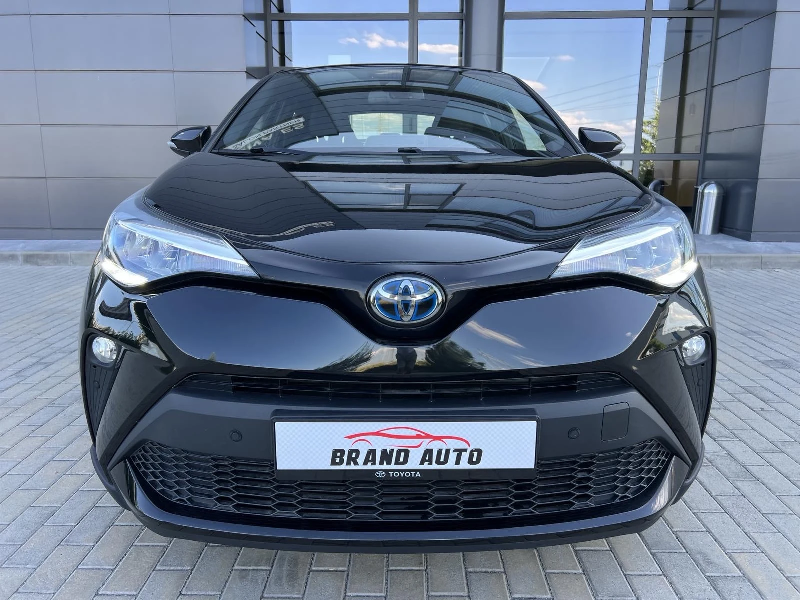 Toyota C-HR * � �������� �� TOYOTA * 1.8 HYBRID 122k.c. | Mobile.bg � ����������� 2