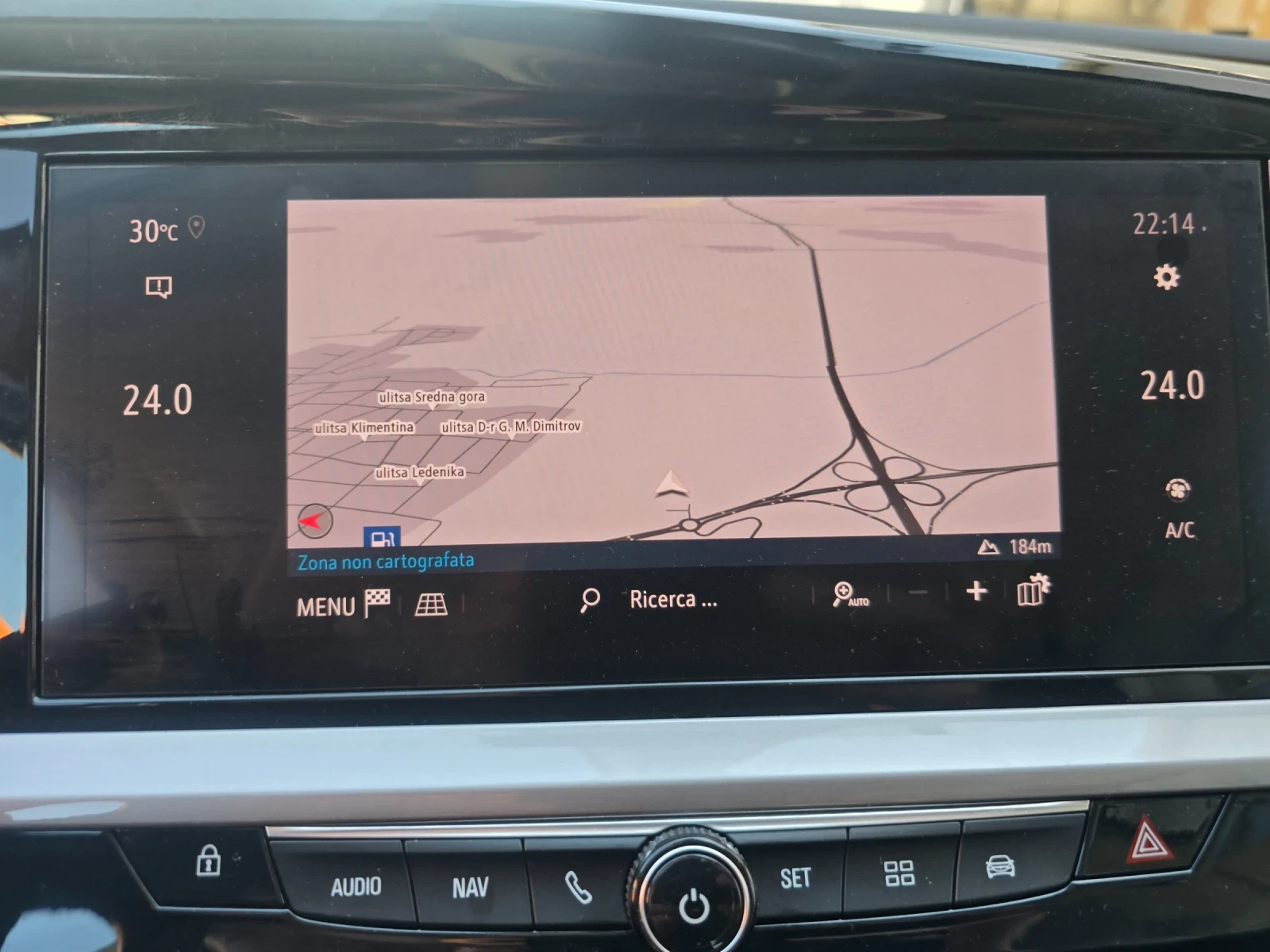 Opel Grandland 1.5D, снимка 13 - Автомобили и джипове - 56115953