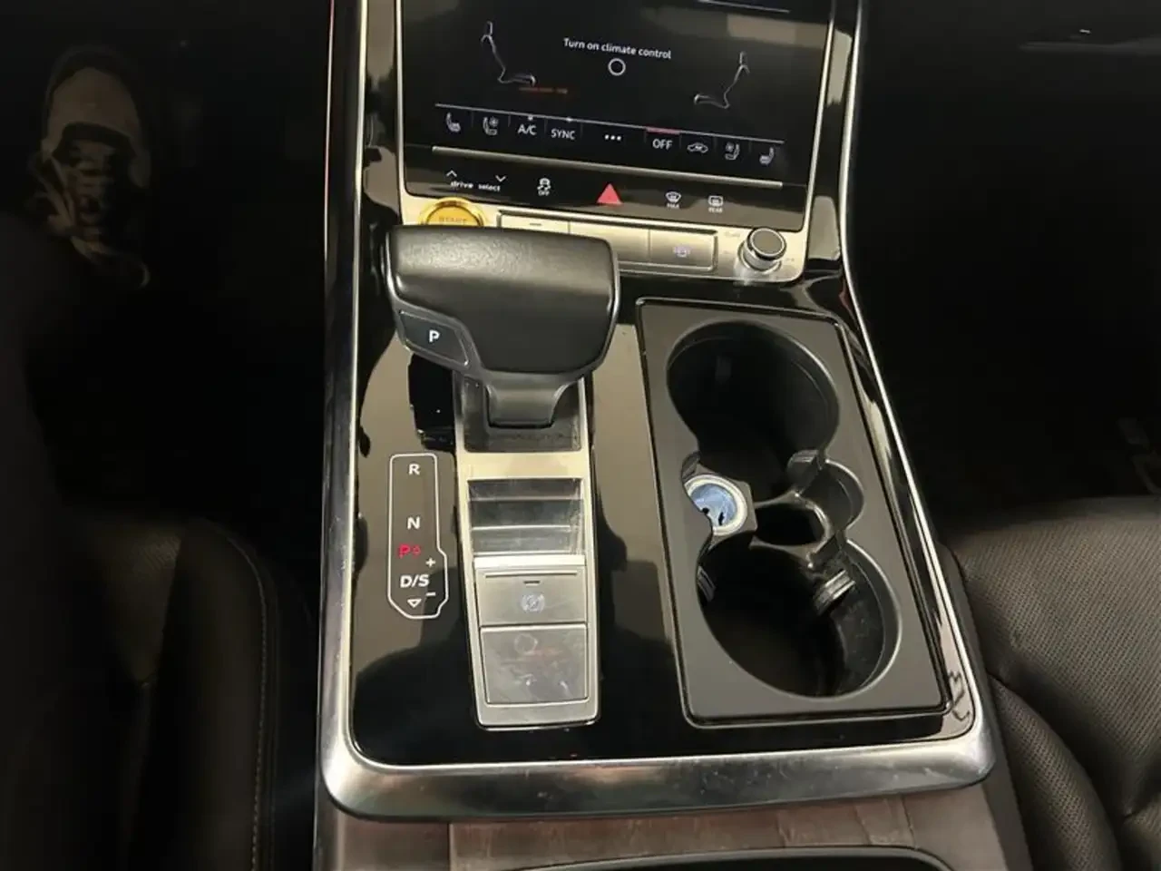 Audi Q8  55 TFSI TECHNIK | 2019 | 124 963 км, снимка 11 - Автомобили и джипове - 56116784