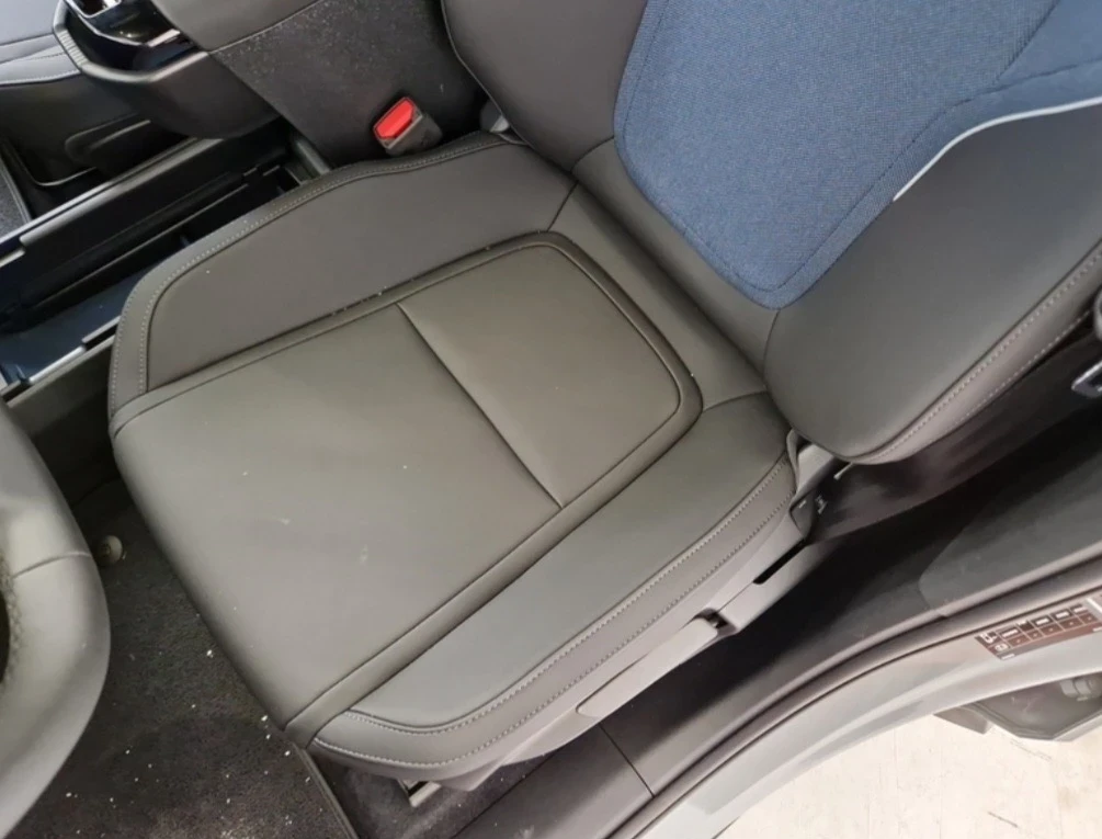 Volvo EX30 !!!ОЧАКВАН ВНОС!!! EXTENDED RANGE PLUS RWD, снимка 7 - Автомобили и джипове - 56335911