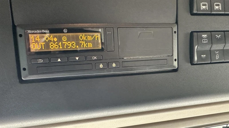 Mercedes-Benz Actros 1843 E6 Retarder , снимка 15 - Камиони - 51972278
