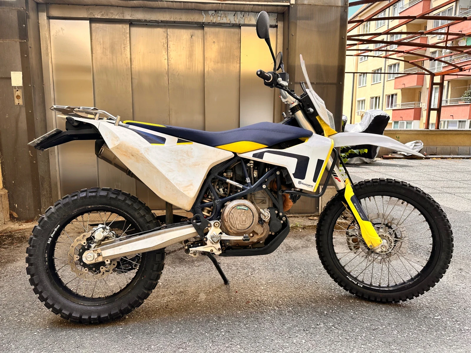 Husqvarna Svartpilen 701 Enduro, снимка 4 - Мотоциклети и мототехника - 55164179