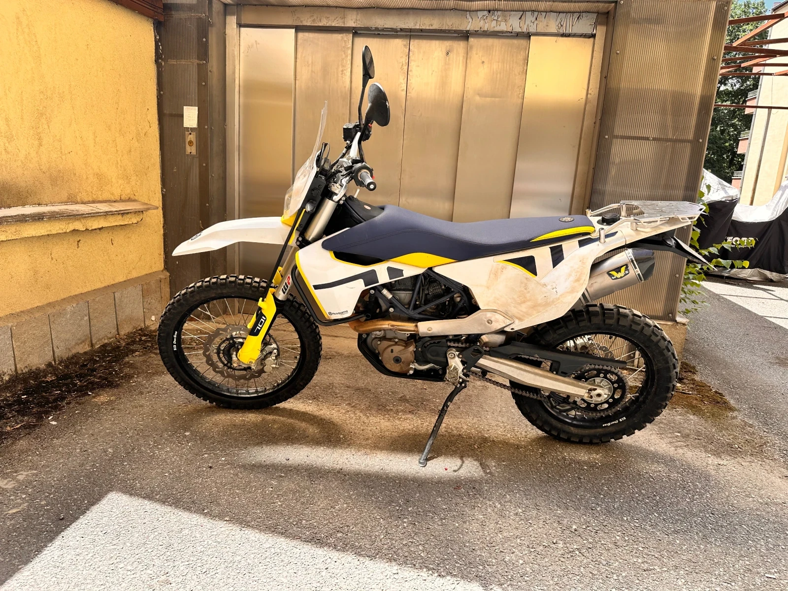 Husqvarna Svartpilen 701 Enduro