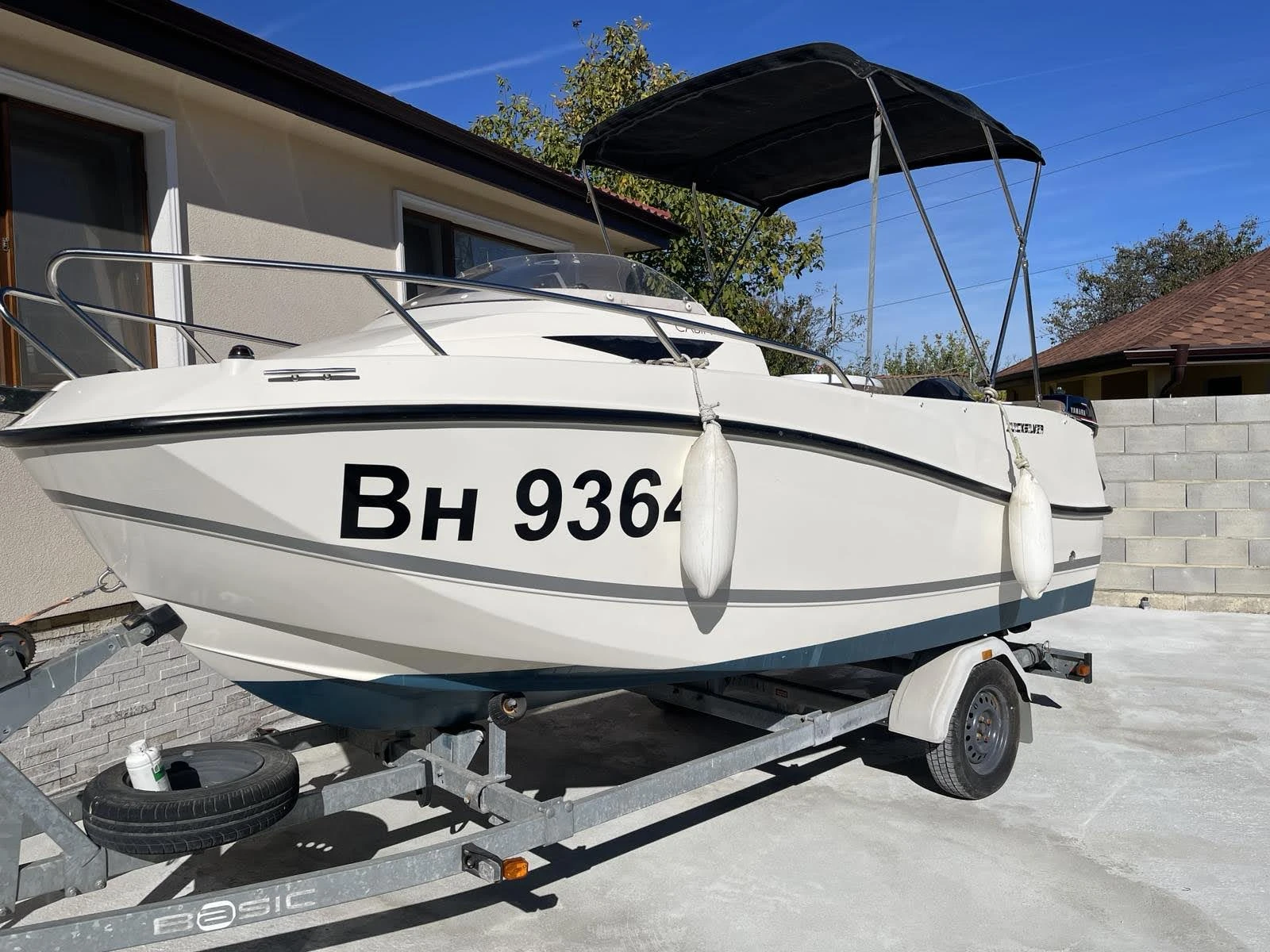 Лодка Quicksilver 455 Cabin, снимка 6 - Воден транспорт - 55038521