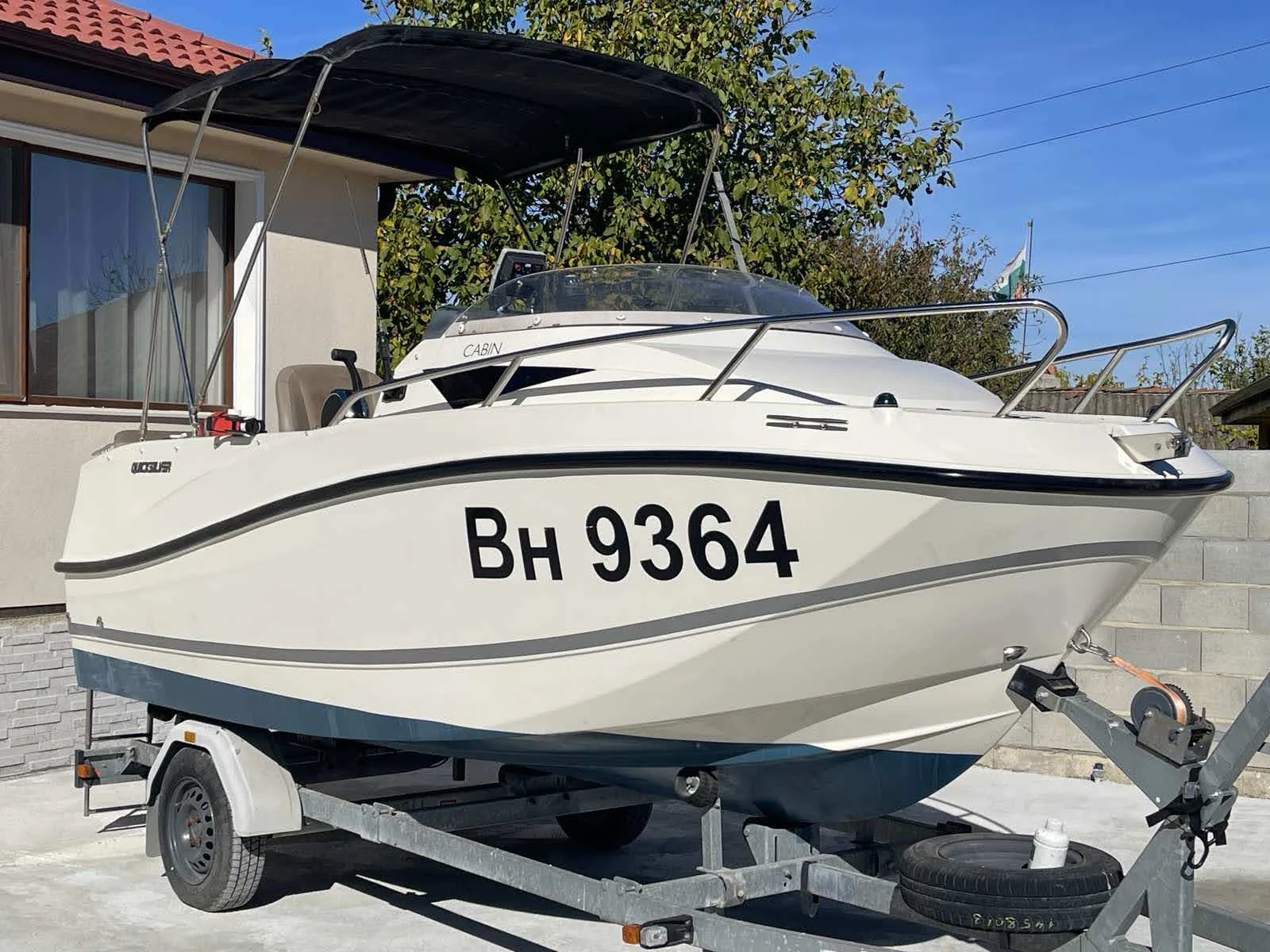 Лодка Quicksilver 455 Cabin