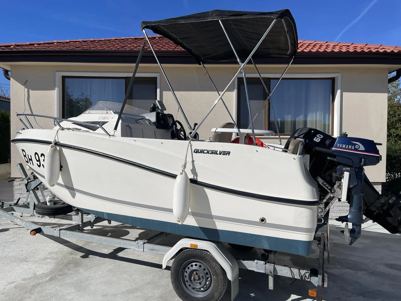 Лодка Quicksilver 455 Cabin, снимка 11 - Воден транспорт - 55038521