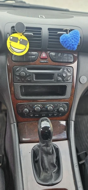 Mercedes-Benz C 180, снимка 7