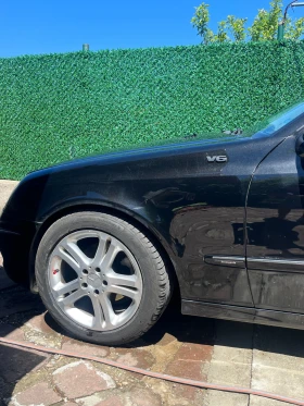 Mercedes-Benz E 280, снимка 2