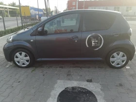 Toyota Aygo LPG , CLIMA + 4 гуми, снимка 2