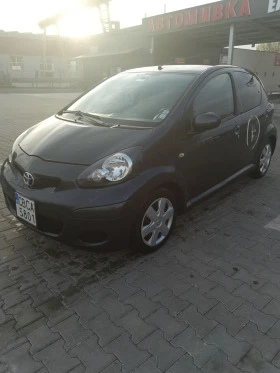 Toyota Aygo LPG , CLIMA + 4 гуми, снимка 1