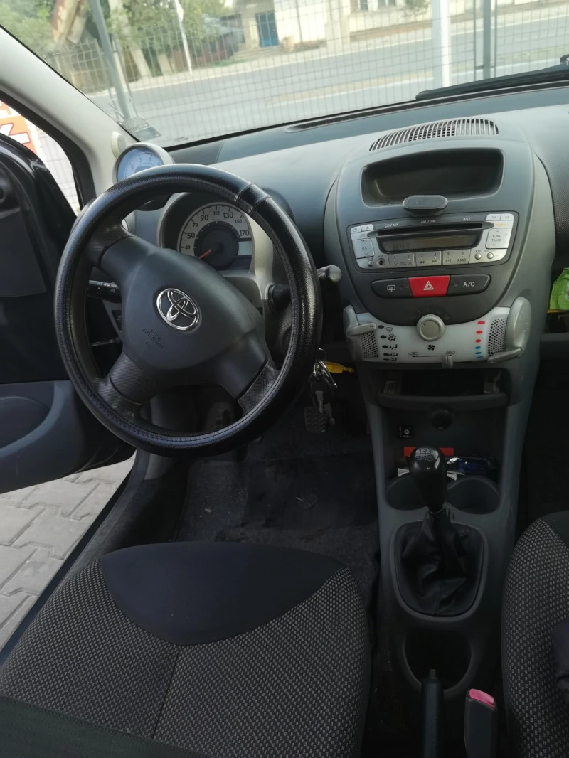 Toyota Aygo LPG , CLIMA + 4 гуми, снимка 11 - Автомобили и джипове - 47415204