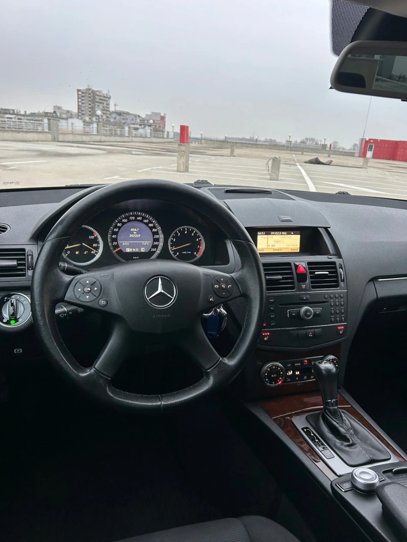 Mercedes-Benz C 180 KOMPRESSOR//ELEGANCE//АВТОМАТИК, снимка 16 - Автомобили и джипове - 47045989