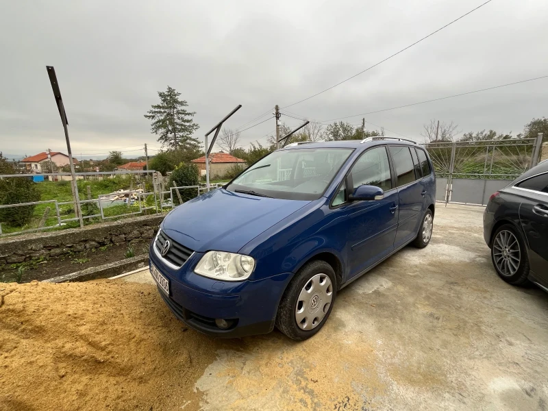 VW Touran Vw Touran 1, 6FSI, снимка 1 - Автомобили и джипове - 48089579