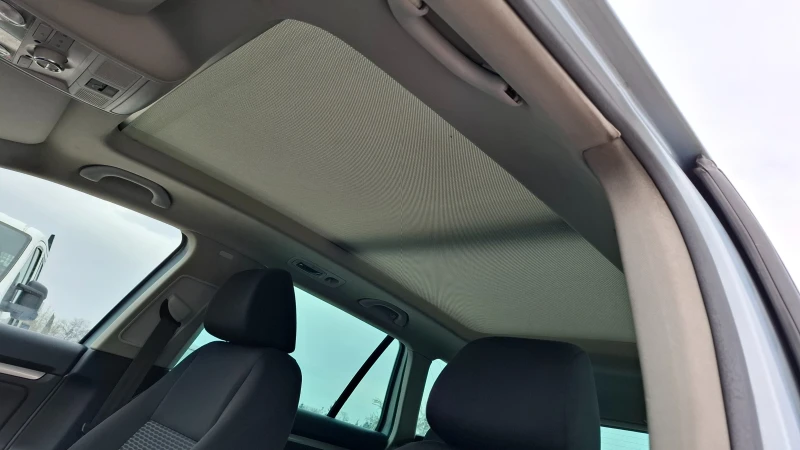 VW Golf 1.6TDI, снимка 9 - Автомобили и джипове - 49688134